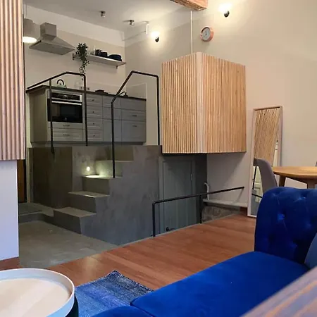 Classy Place In Center For Two *
