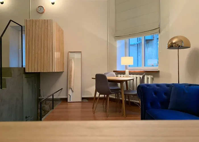 Classy Place In Center For Two *